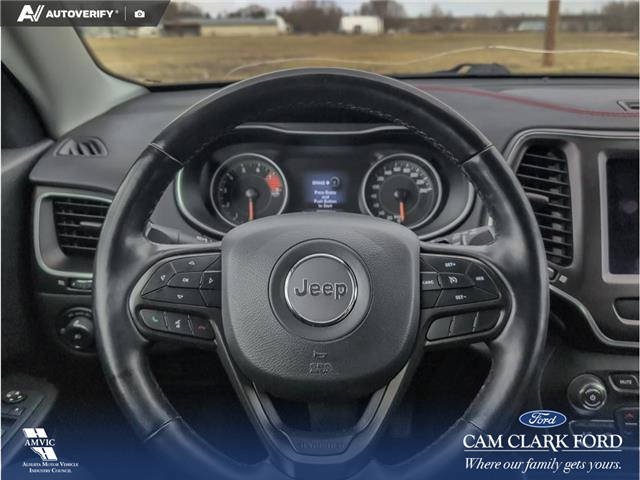 2021 Jeep Cherokee Trailhawk (Stk: P1210) in Innisfail - Image 10 of 18