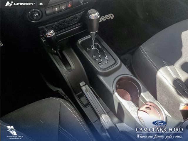 2018 Jeep Wrangler JK Unlimited Sahara (Stk: U38059) in Red Deer - Image 18 of 25