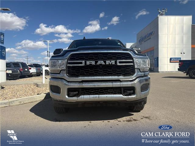 2022 RAM 3500 Tradesman (Stk: P7042) in Olds - Image 2 of 5