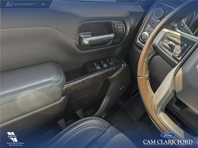 2020 GMC Sierra 1500 Denali (Stk: P1610) in Canmore - Image 17 of 27