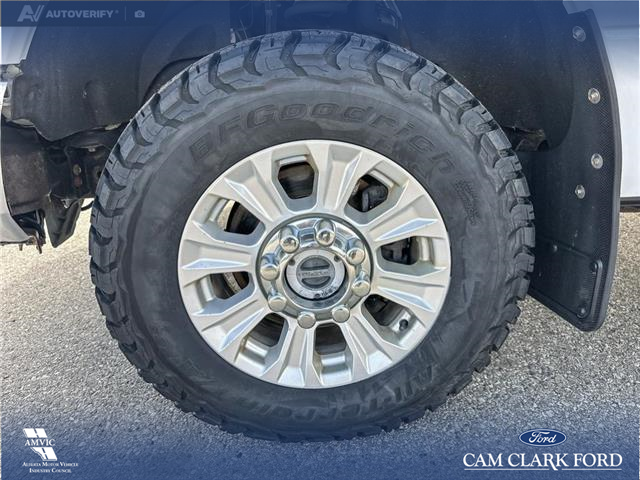 2020 Ford F-350 XLT (Stk: P7017) in Olds - Image 6 of 25
