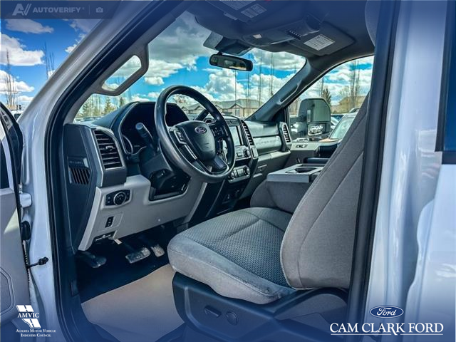 2020 Ford F-350 XLT (Stk: P7017) in Olds - Image 13 of 25