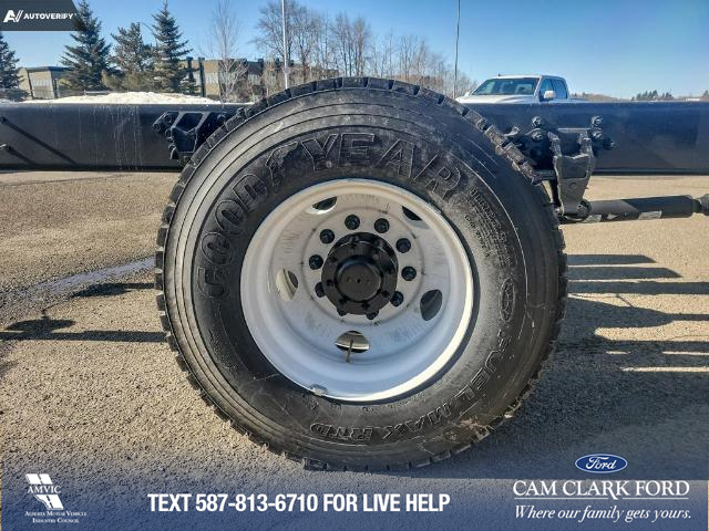 2025 Ford F-750 Diesel Base (Stk: 25F2446) in Red Deer - Image 4 of 21