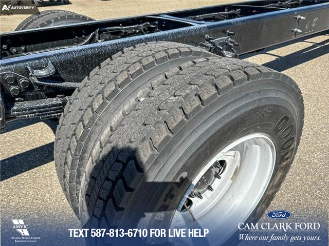 2025 Ford F-750 Diesel Base (Stk: 25F5683) in Red Deer - Image 4 of 14