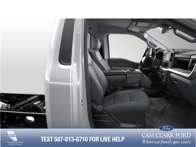 2026 Ford F-550 Chassis XL (Stk: 26AT9611) in Airdrie - Image 5 of 7