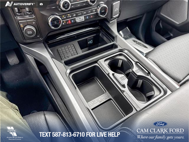 2026 Ford F-350 Lariat (Stk: 26T1880) in Red Deer - Image 17 of 24