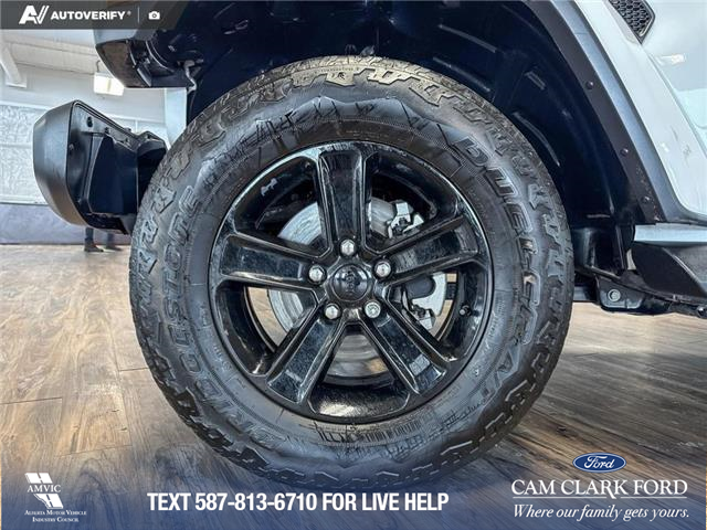 2021 Jeep Wrangler Unlimited Sahara (Stk: P14660) in Airdrie - Image 6 of 25
