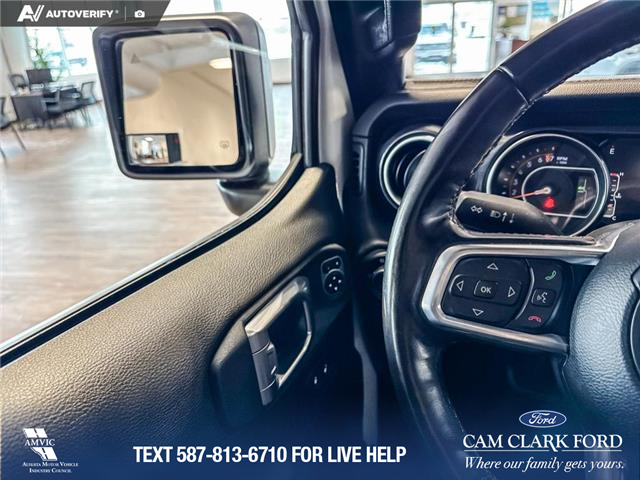 2021 Jeep Wrangler Unlimited Sahara (Stk: P14660) in Airdrie - Image 17 of 25