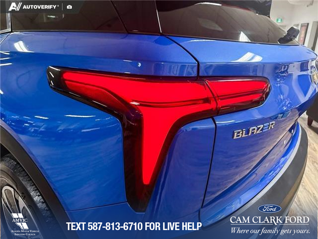 2024 Chevrolet Blazer EV LT (Stk: RC19965) in Airdrie - Image 11 of 25