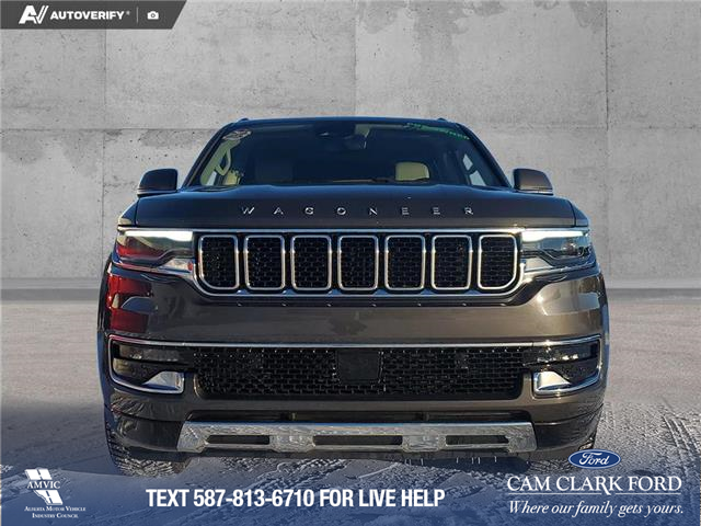 2022 Jeep Wagoneer Series III (Stk: U37897) in Red Deer - Image 2 of 25