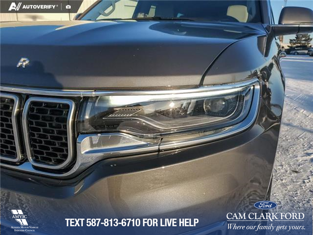 2022 Jeep Wagoneer Series III (Stk: U37897) in Red Deer - Image 8 of 25