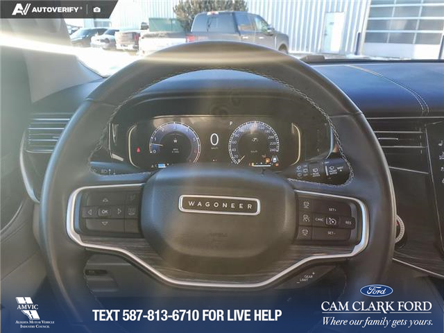 2022 Jeep Wagoneer Series III (Stk: U37897) in Red Deer - Image 14 of 25