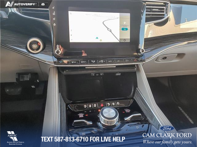 2022 Jeep Wagoneer Series III (Stk: U37897) in Red Deer - Image 19 of 25