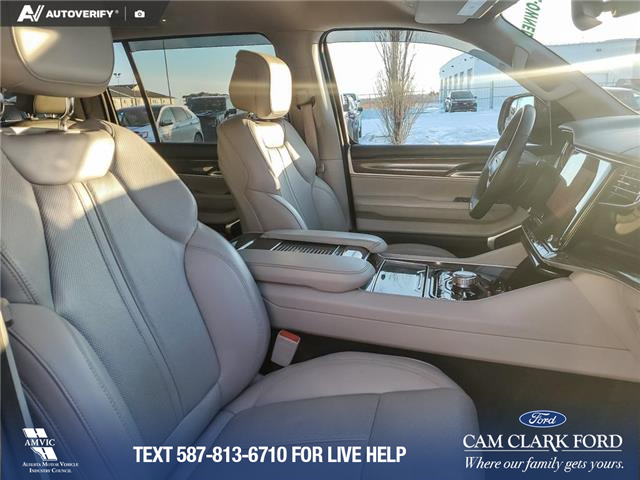 2022 Jeep Wagoneer Series III (Stk: U37897) in Red Deer - Image 22 of 25