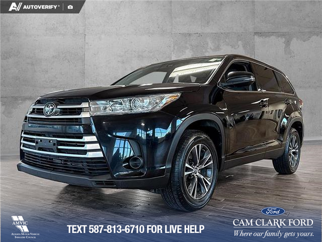 2019 Toyota Highlander LE (Stk: P14716) in Airdrie - Image 1 of 25