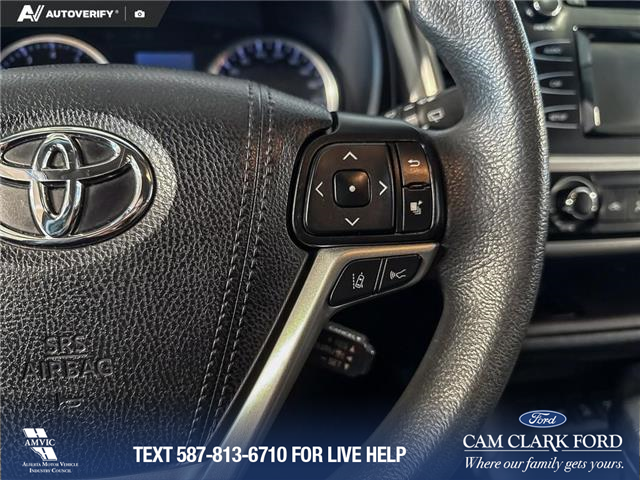 2019 Toyota Highlander LE (Stk: P14716) in Airdrie - Image 16 of 25