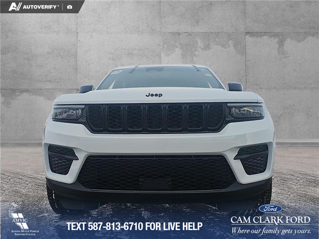 2025 Jeep Grand Cherokee Laredo (Stk: SJ056A) in Innisfail - Image 2 of 24