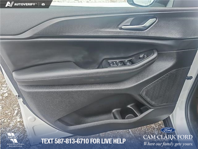 2025 Jeep Grand Cherokee Laredo (Stk: SJ056A) in Innisfail - Image 7 of 24