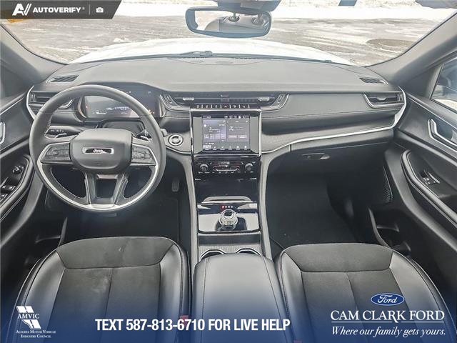 2025 Jeep Grand Cherokee Laredo (Stk: SJ056A) in Innisfail - Image 17 of 24