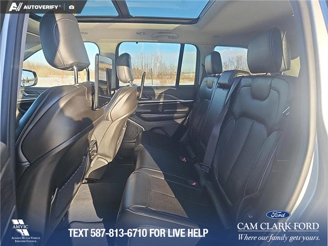 2023 Jeep Grand Cherokee 4xe Base (Stk: SJ070A) in Innisfail - Image 19 of 24