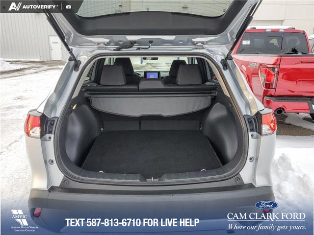 2023 Toyota Corolla Cross LE (Stk: U37896) in Red Deer - Image 11 of 23