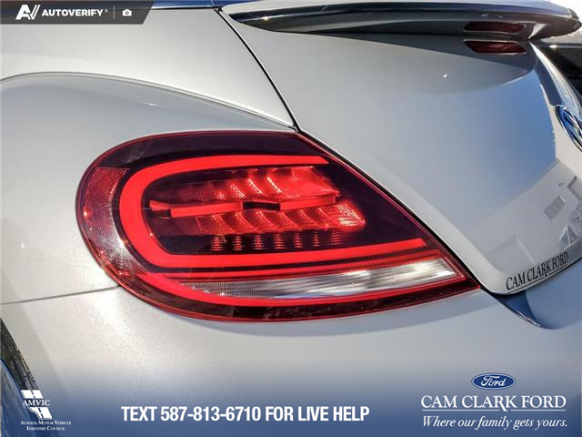 2017 Volkswagen Beetle 1.8 TSI Trendline (Stk: U37922) in Red Deer - Image 10 of 23