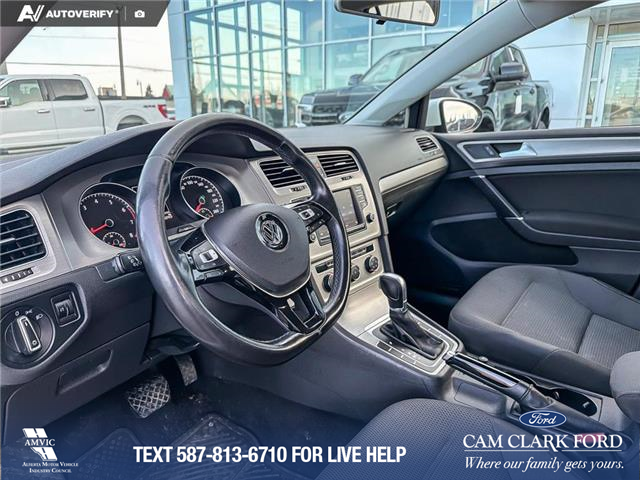 2016 Volkswagen Golf 1.8 TSI Comfortline (Stk: P6931) in Olds - Image 13 of 25