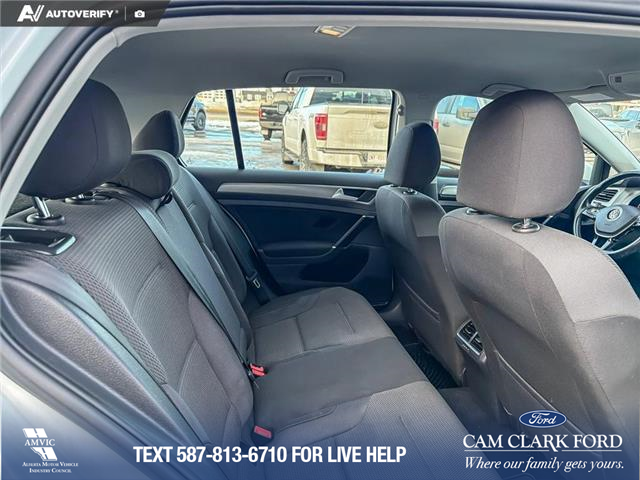 2016 Volkswagen Golf 1.8 TSI Comfortline (Stk: P6931) in Olds - Image 23 of 25