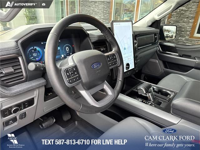 2025 Ford F-150 Lightning Flash (Stk: P1591) in Canmore - Image 13 of 27
