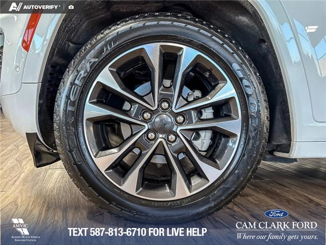 2023 Jeep Grand Cherokee Overland (Stk: P14857) in Airdrie - Image 6 of 25