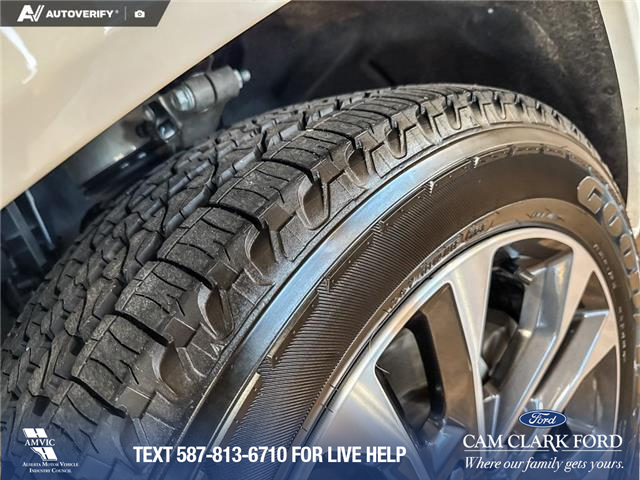 2023 Jeep Grand Cherokee Overland (Stk: P14857) in Airdrie - Image 7 of 25