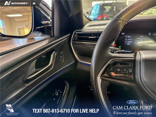 2023 Jeep Grand Cherokee Overland (Stk: P14857) in Airdrie - Image 17 of 25