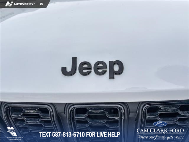 2025 Jeep Grand Cherokee Laredo (Stk: P7008) in Olds - Image 9 of 25