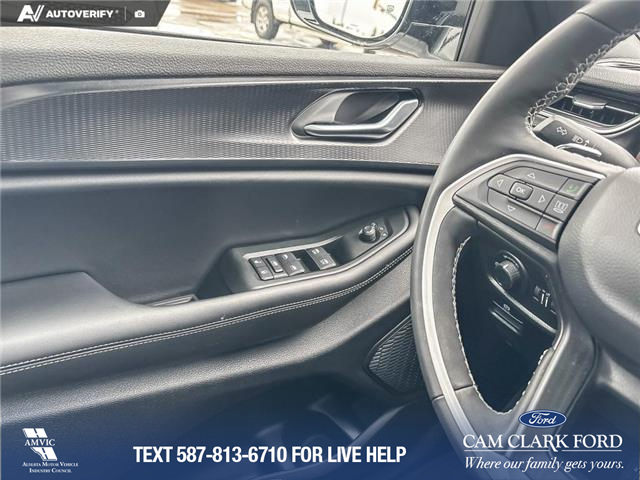 2025 Jeep Grand Cherokee Laredo (Stk: P7008) in Olds - Image 17 of 25