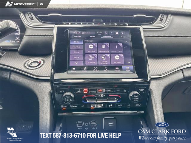 2025 Jeep Grand Cherokee Laredo (Stk: P7008) in Olds - Image 19 of 25