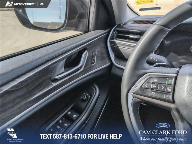 2023 Jeep Grand Cherokee L Limited (Stk: P1189) in Innisfail - Image 13 of 21
