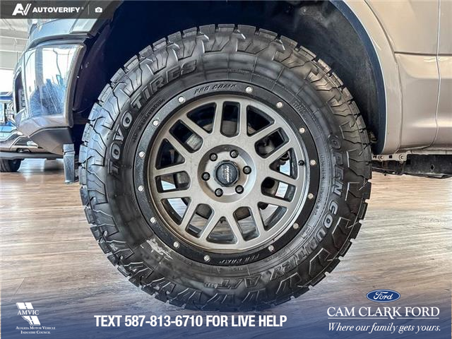2020 Ford F-150 Lariat (Stk: P15043) in Airdrie - Image 6 of 25