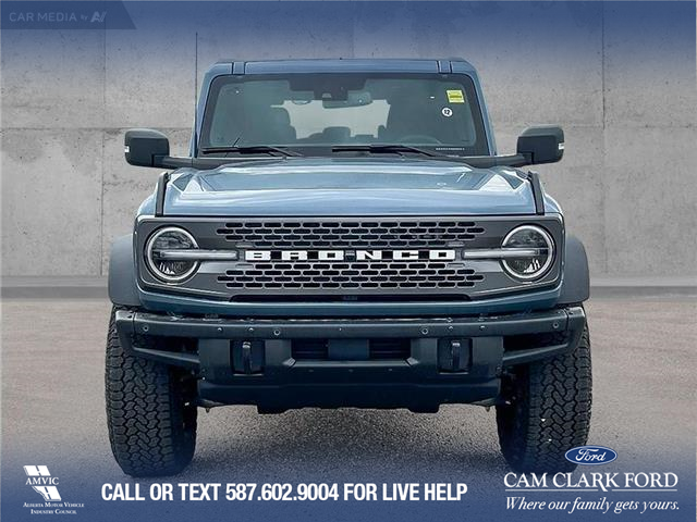 2025 Ford Bronco Badlands (Stk: 25AS0988) in Airdrie - Image 2 of 25