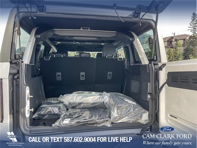 2025 Ford Bronco Outer Banks (Stk: 25CS0956) in Canmore - Image 13 of 26 2025 Ford Bronco Outer Banks (Stk: 25CS0956) in Canmore - Image 13 of 26