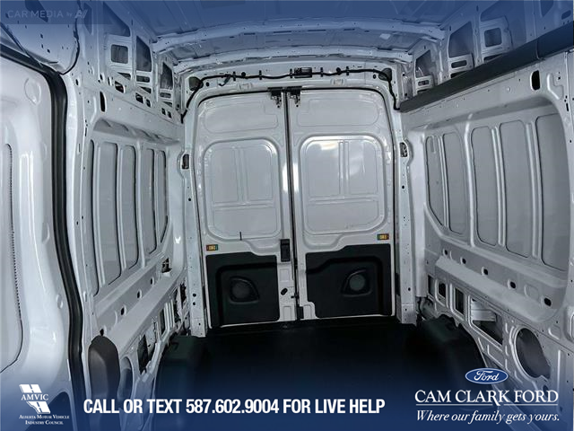 2023 Ford E-Transit-350 Cargo Base (Stk: 23CT9553) in Canmore - Image 12 of 15