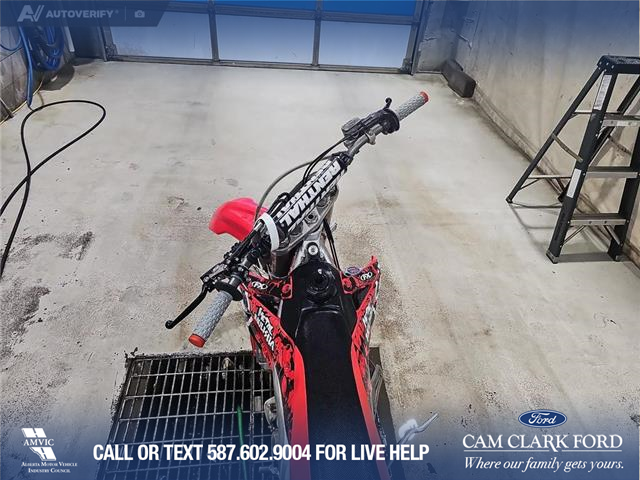 2008 Honda CRF450 R (Stk: P6745) in Olds - Image 14 of 22 2008 Honda CRF450 R (Stk: P6745) in Olds - Image 14 of 22