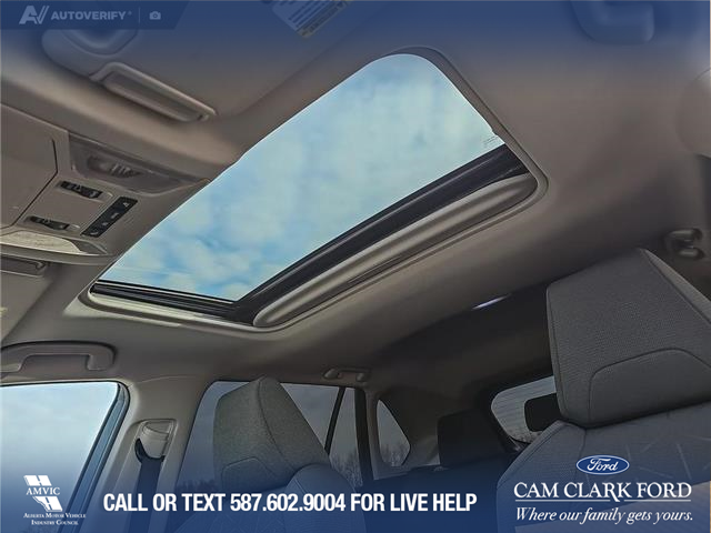 2021 Toyota RAV4 XLE (Stk: P1126) in Innisfail - Image 14 of 24