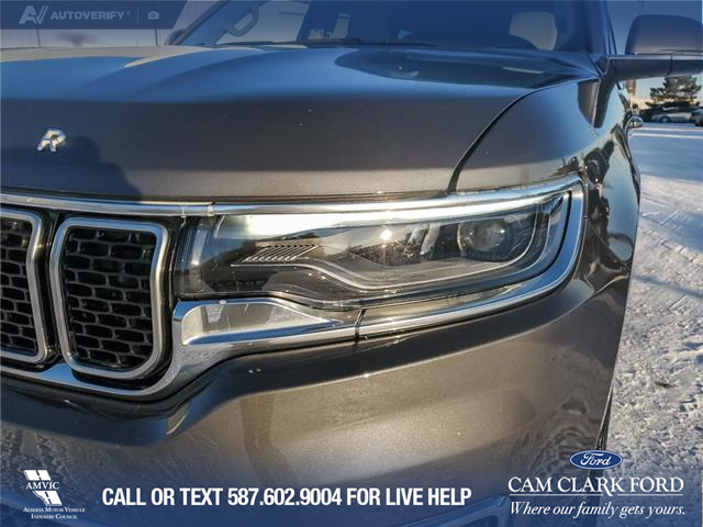 2022 Jeep Wagoneer Series III (Stk: U37897) in Red Deer - Image 8 of 25