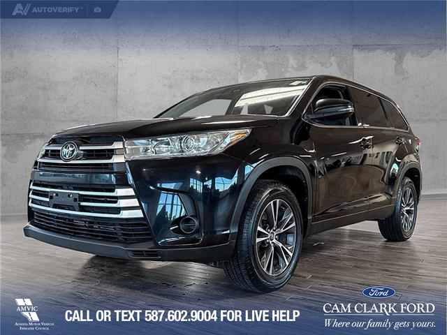 2019 Toyota Highlander LE (Stk: P14716) in Airdrie - Image 1 of 25
