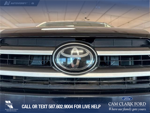 2019 Toyota Highlander LE (Stk: P14716) in Airdrie - Image 9 of 25