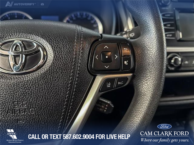 2019 Toyota Highlander LE (Stk: P14716) in Airdrie - Image 16 of 25