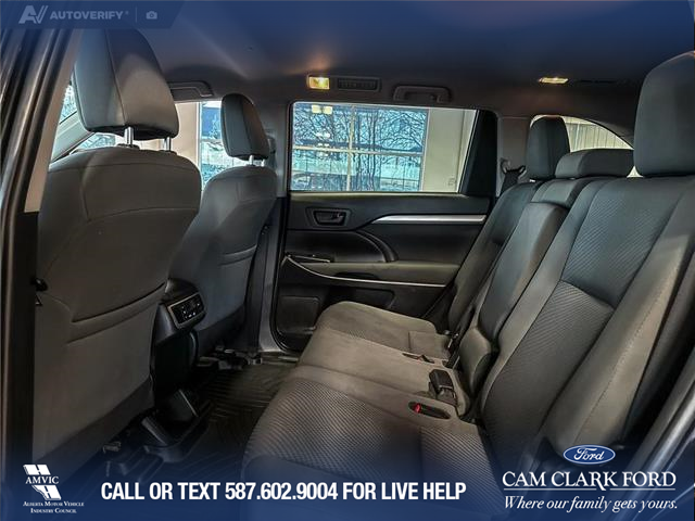 2019 Toyota Highlander LE (Stk: P14716) in Airdrie - Image 23 of 25