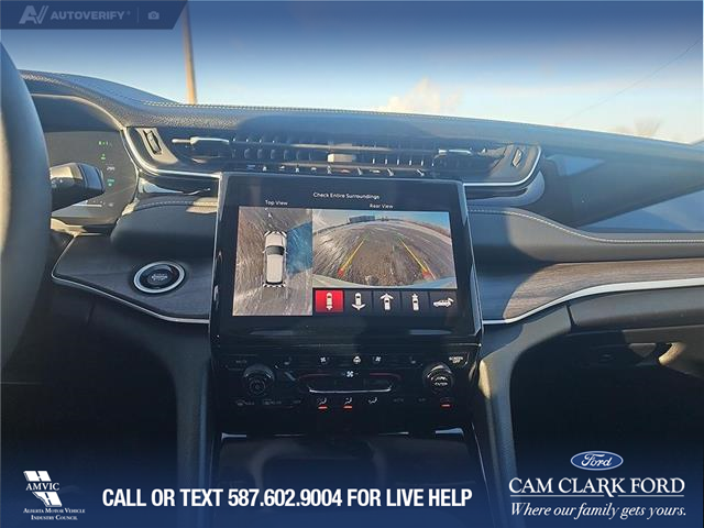 2023 Jeep Grand Cherokee 4xe Base (Stk: SJ070A) in Innisfail - Image 16 of 24