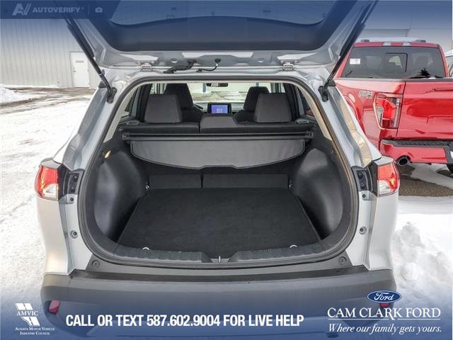 2023 Toyota Corolla Cross LE (Stk: U37896) in Red Deer - Image 11 of 23