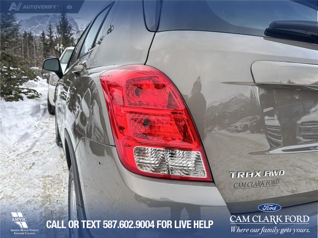 2020 Chevrolet Trax LS (Stk: P1584) in Canmore - Image 11 of 26